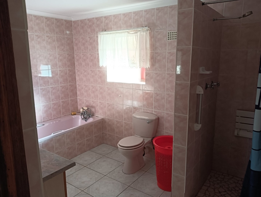 To Let 2 Bedroom Property for Rent in Hersham Western Cape